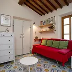 Casa Nocella A Bagnaia - Goelba Tatil Evi