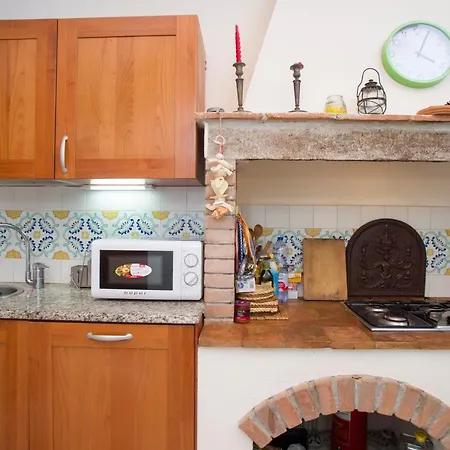 Casa Nocella A Bagnaia - Goelba 펜션 *