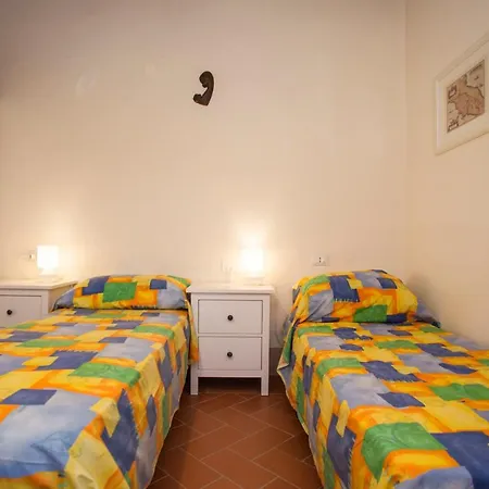 Casa Nocella A Bagnaia - Goelba Feriehus